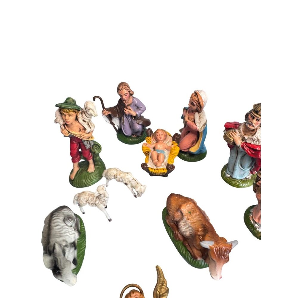 Mid-Century 12 Piece Italian Plastic Nativity Set With Original Box 3 1/2" - Picture 4 of 7